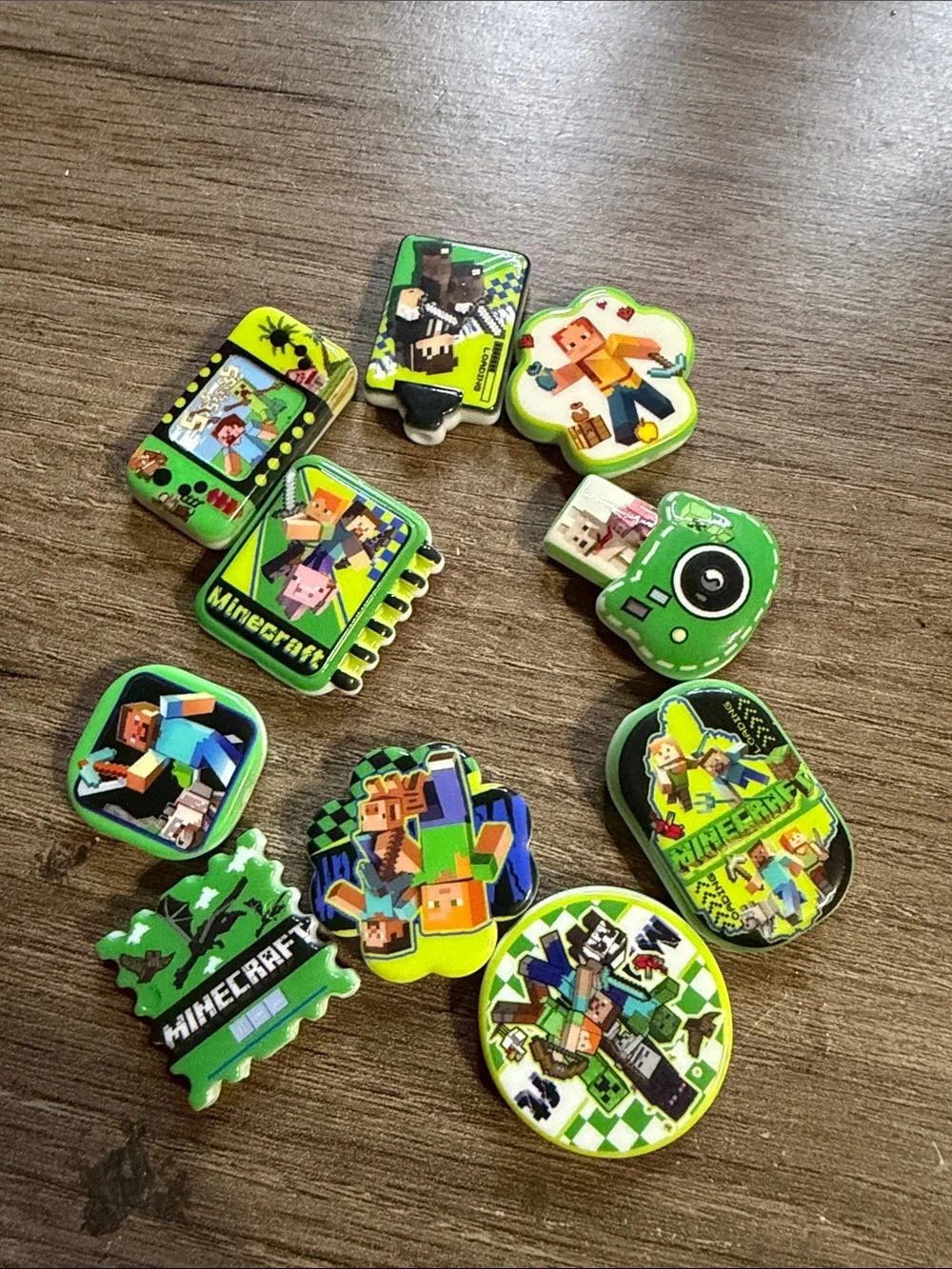 Lot of 20 Roblox Resin beads